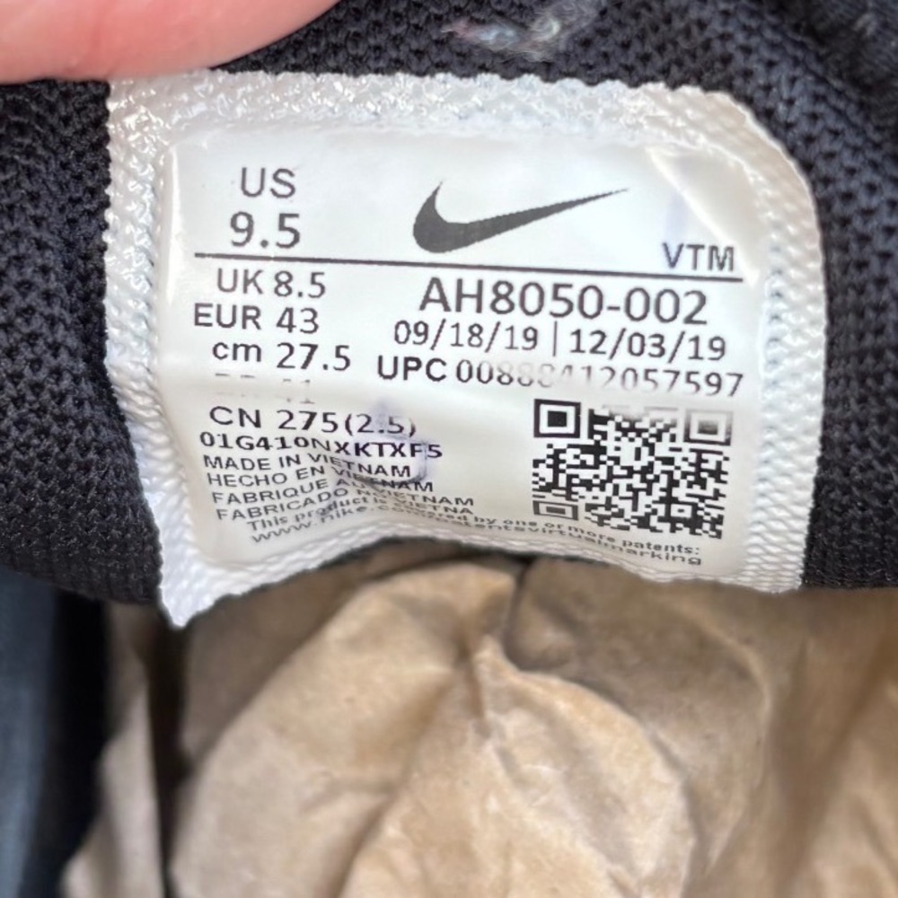 Nike Air Max 270 Men's Black White Athletic Sneakers Shoes AH8050-002 Size 9.5 - Picture 8 of 10